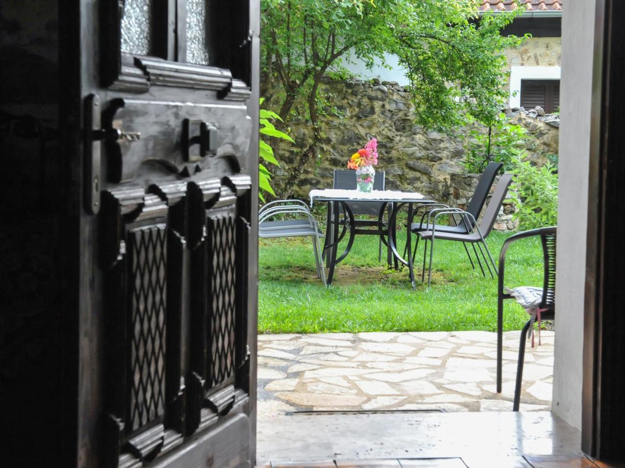 To Archontiko Guesthouse Villa 스타브로우폴리스 외부 사진
